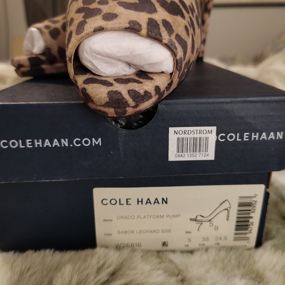 New Cole Haan Drado Peep Toe Leopard Print Suede Heels Size 8 - Picture 3 of 3